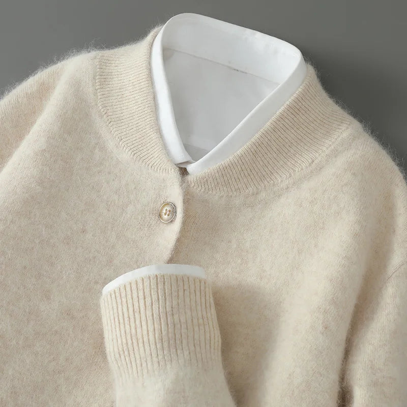 Anke | Damen Weiche Strickjacke mit Knopfleiste vorne