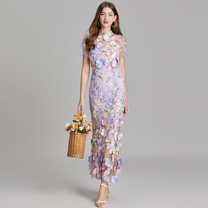 Damen-Maxikleid mit Blumenapplikationen