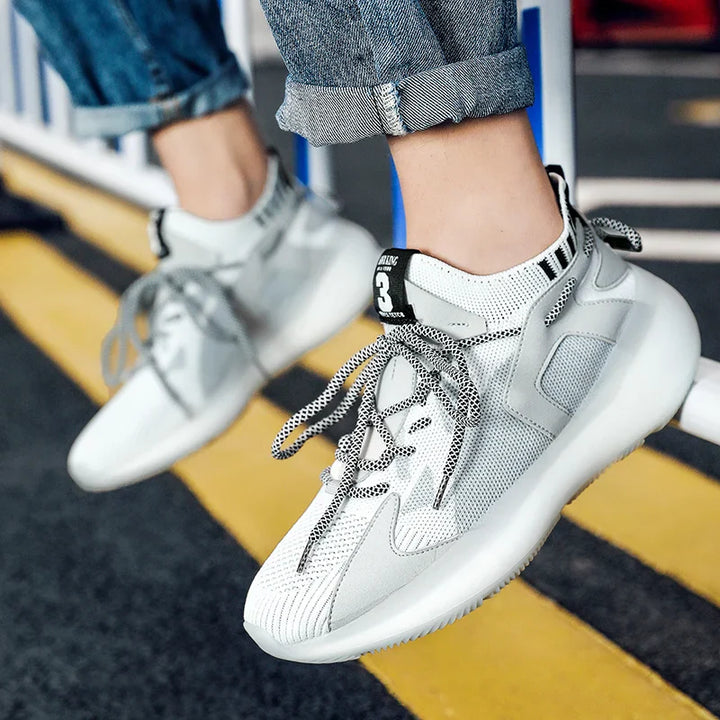 Orthopädische Sneaker mit Schnürung aus Mesh
