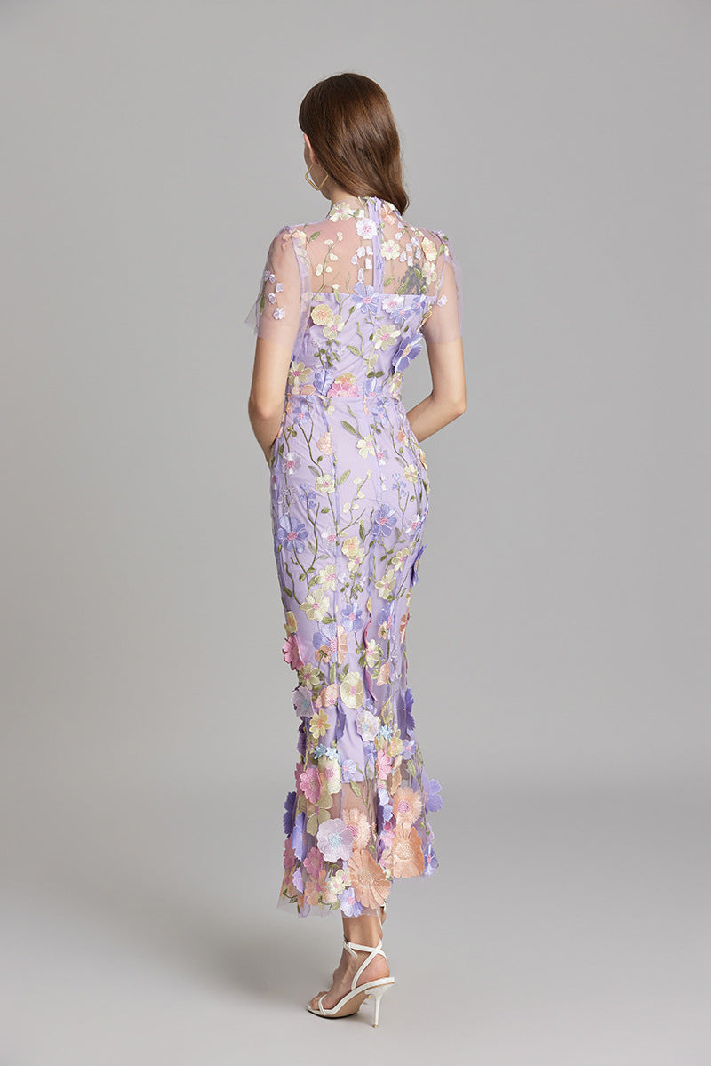 Damen-Maxikleid mit Blumenapplikationen