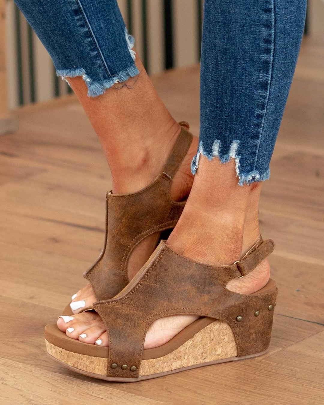 Sandalen Damen | Ergonomischer Halt & bequemer Keilabsatz