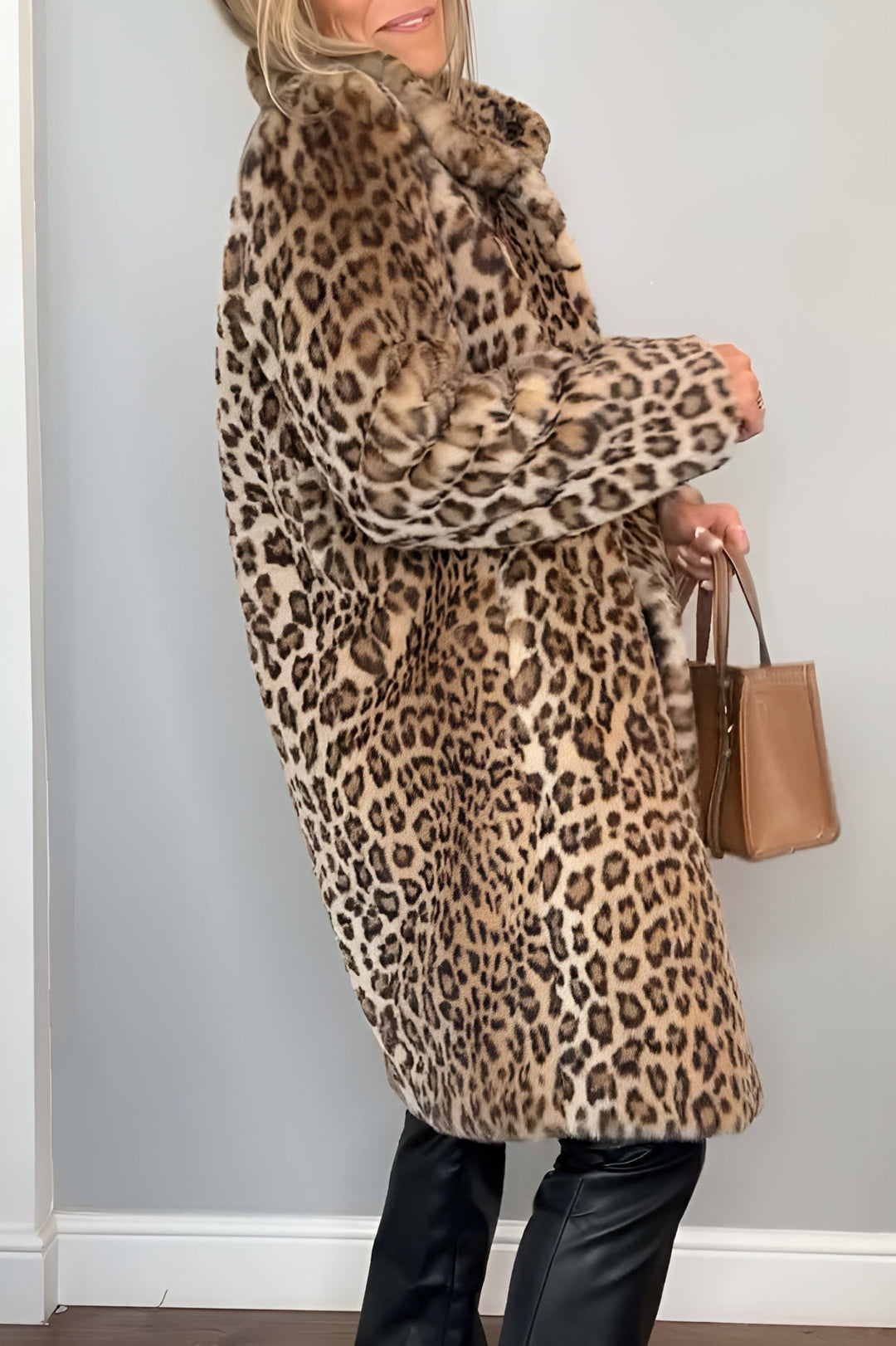 Sarah - Modischer Leoparden Kunstpelzmantel