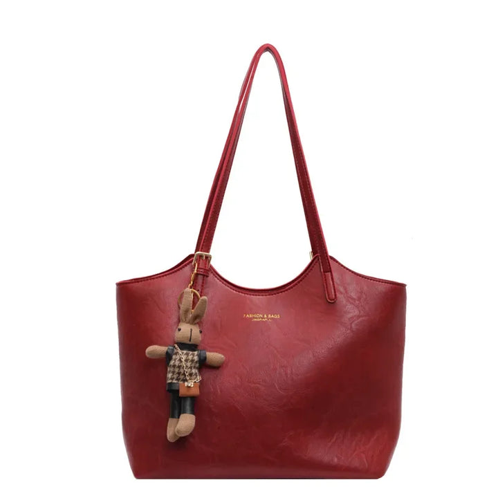 Damen Elegantes  Schultertasche groß mit Anhänger