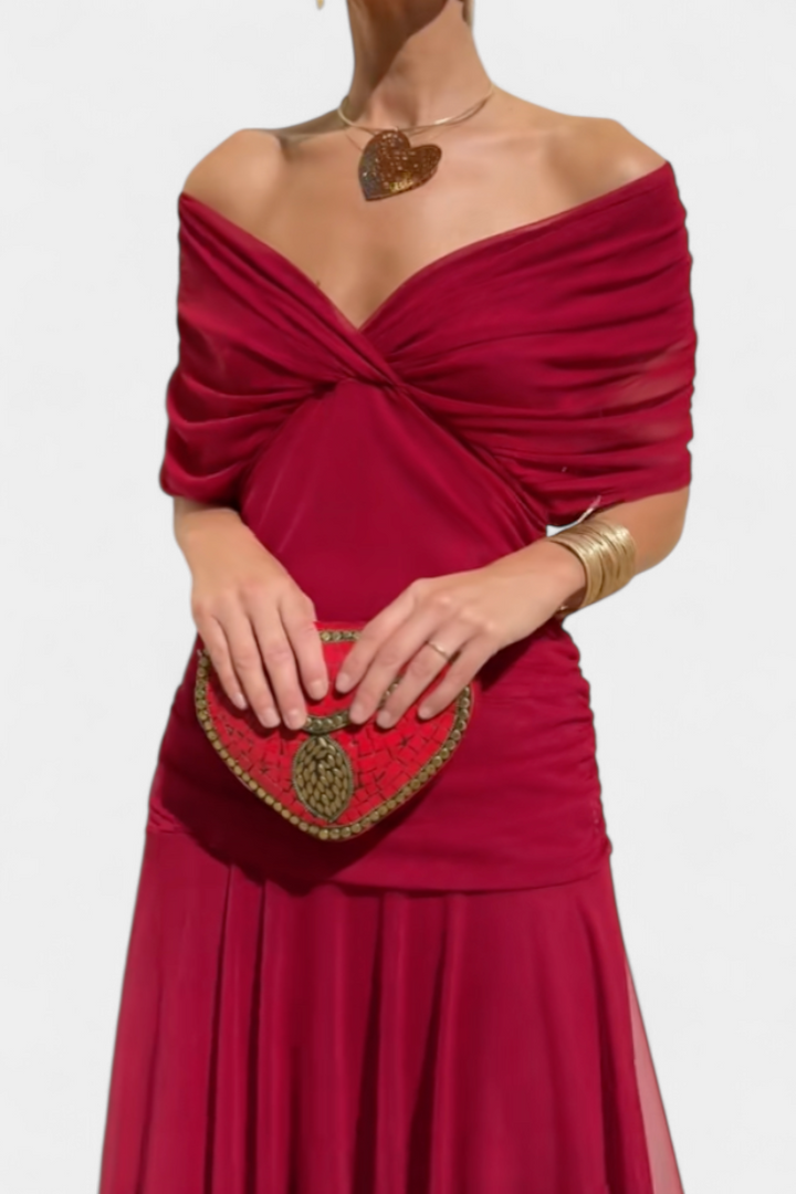 Celine - Elegante Off-Shoulder-Robe