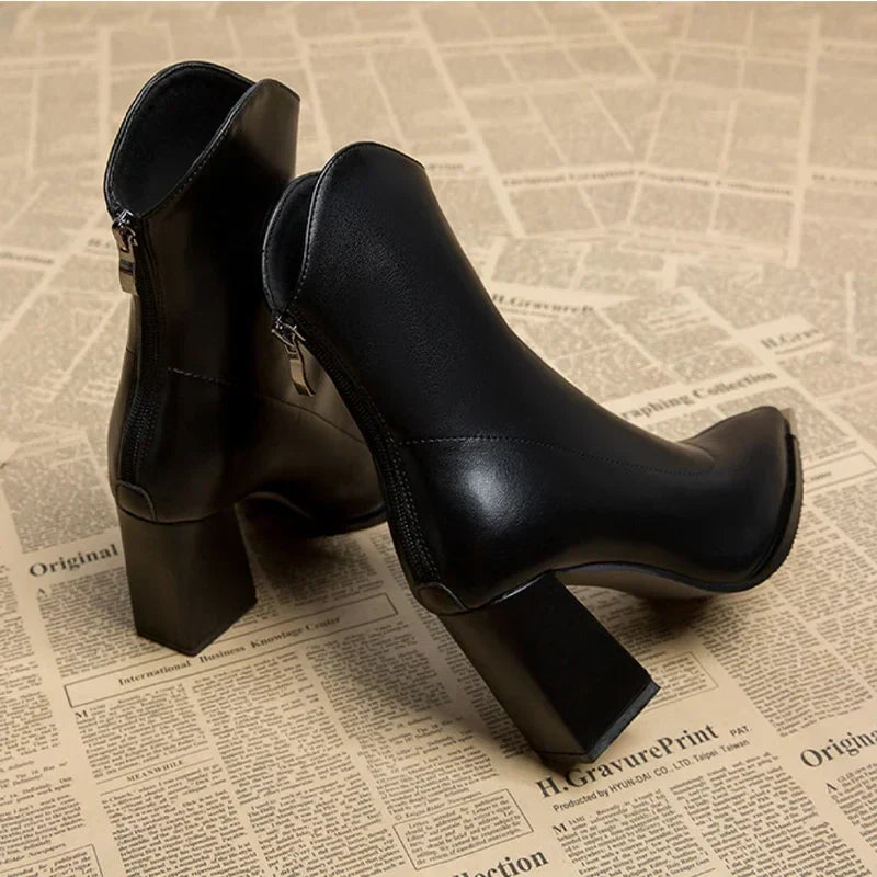 Merle – Chrome Tip Chelsea Leather Boot - Image 7