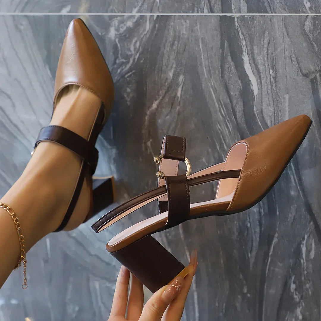 Pumps für Damen mit Slingback-Verschluss, Blockabsatz und spitzer Zehenpartie
