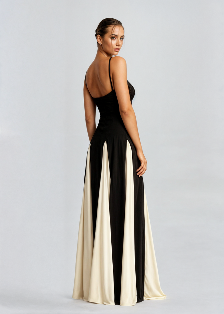 Margaux – Elegantes Maxikleid mit Ausschnitt