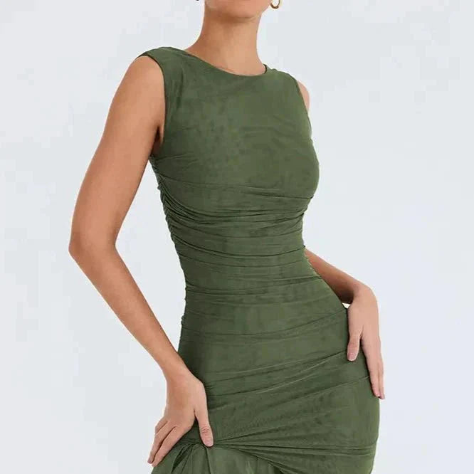 Midi-Kleid für Damen mit Rüschen und figurbetonter Passform | Ärmellos mit Rüschen