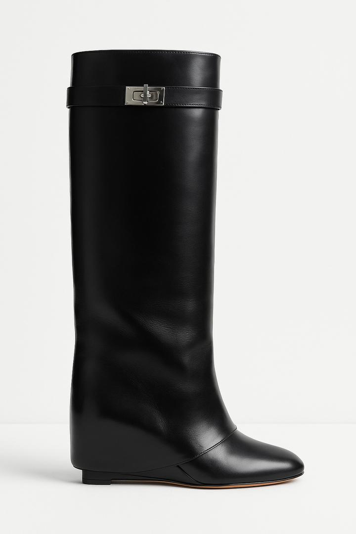 Kniehohe Keilabsatz Stiefel | Schlichte Schnalle am Schaft