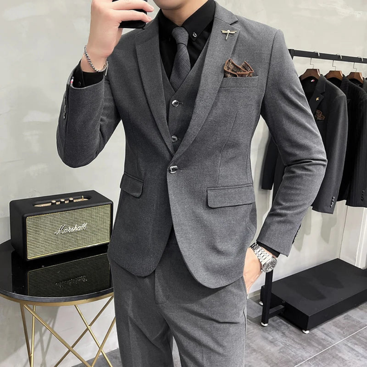 Slim-Fit Dreiteiler Herrenanzug | Markante Silhouette & Souveräner Auftritt