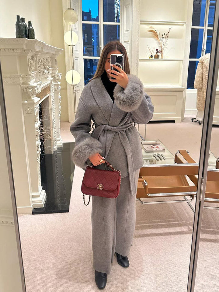 Valeria – Kurze, elegante Damenjacke mit Bindegürtel