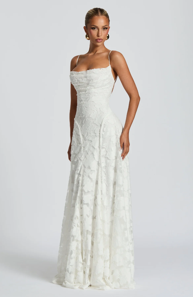 Lina | Elegantes Maxikleid mit Spitze