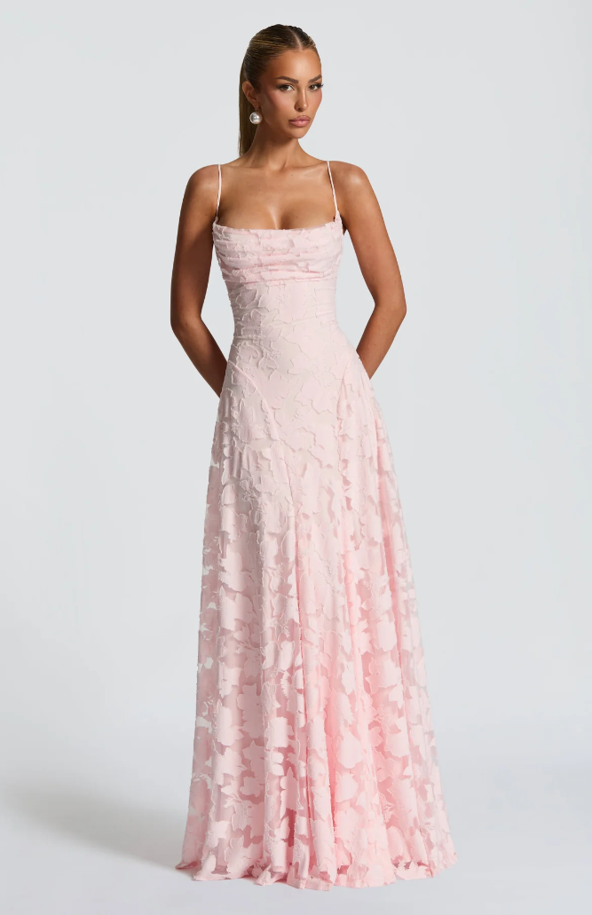 Lina | Elegantes Maxikleid mit Spitze