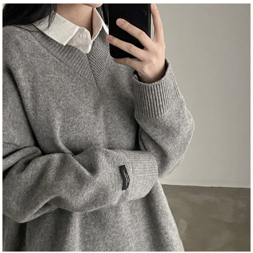 Stella - Unifarbener Pullover mit V-Ausschnitt