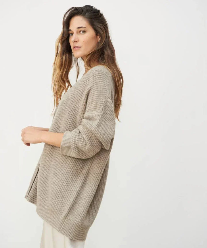Strickjacke mit V-Ausschnitt