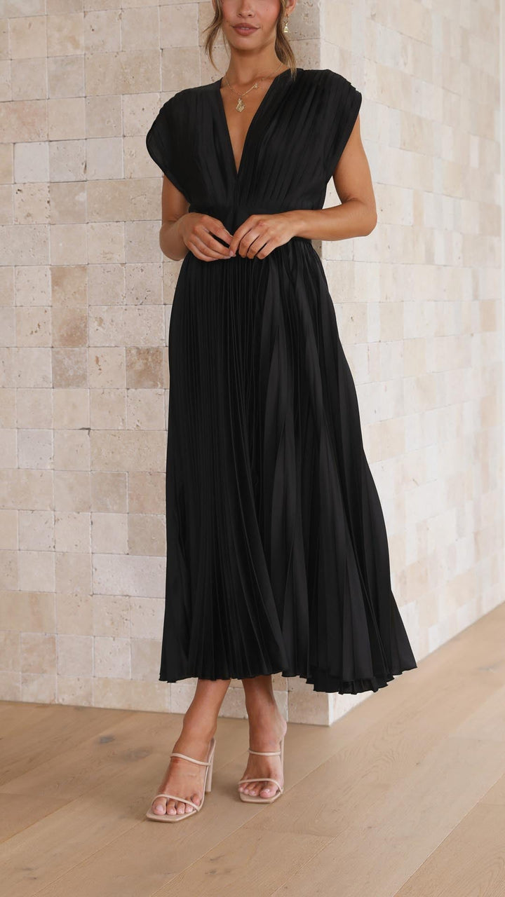 Ella – Elegant Pleated Maxi Dress for Women - Image 13
