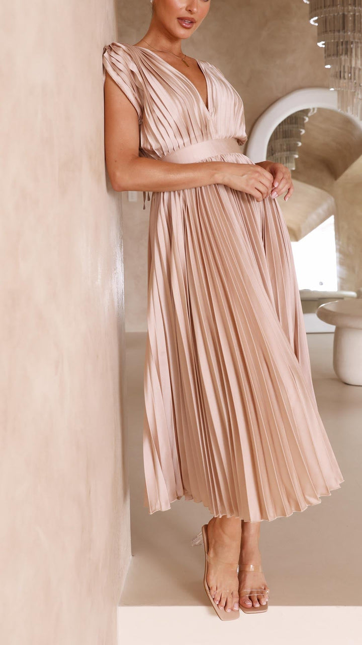 Ella – Elegant Pleated Maxi Dress for Women - Image 10