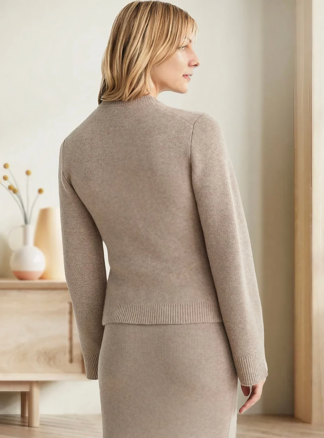 Weiche Damen Strickjacke mit Knöpfen
