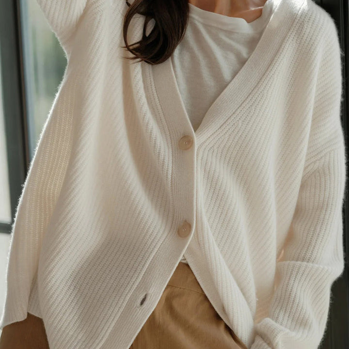 Weiche Strickjacke für Frauen in Übergröße mit kuscheligen Schichten