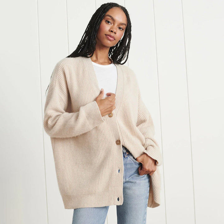 Weiche Strickjacke für Frauen in Übergröße mit kuscheligen Schichten