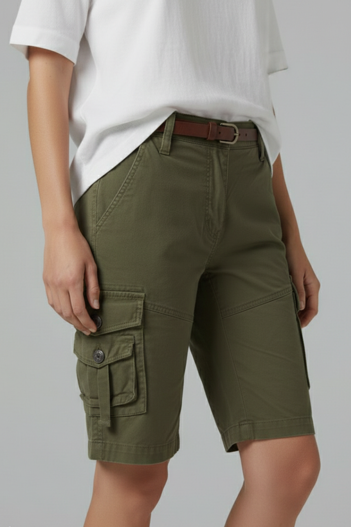 Helga | Damen-Cargo-Shorts mit Utility-Taschen