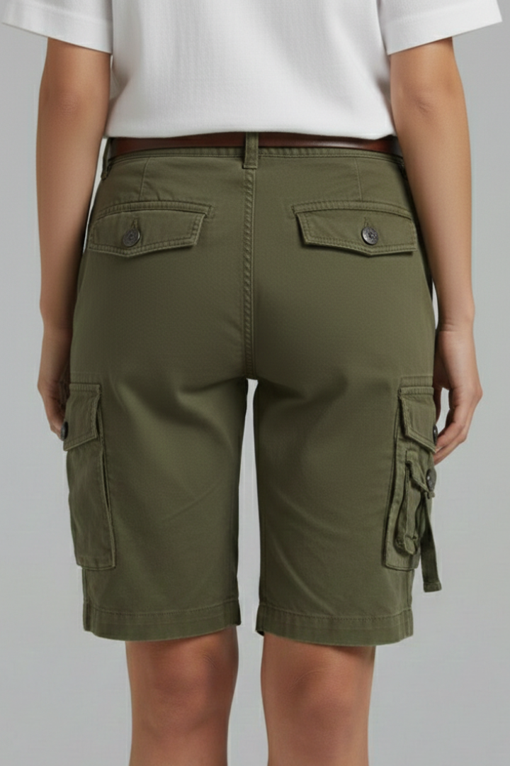 Helga | Damen-Cargo-Shorts mit Utility-Taschen