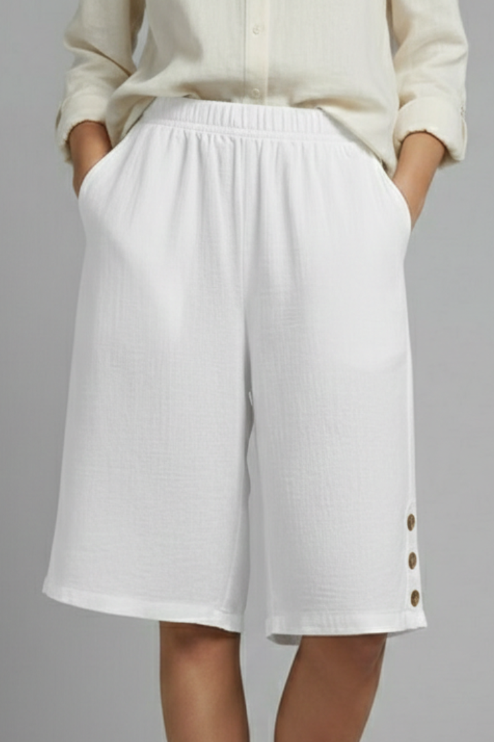 Felicia | Damen-Shorts mit elastischem Bund, weitem Bein und Knöpfen