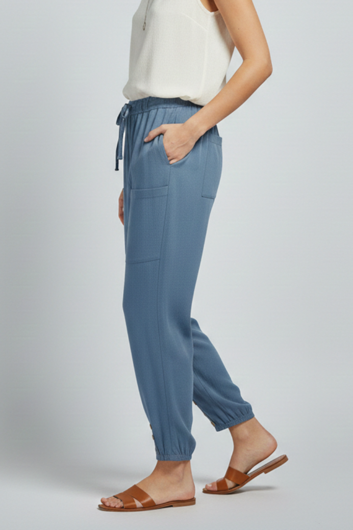 Annika | Damenhose mit Kordelzugbund und Knopfsaum