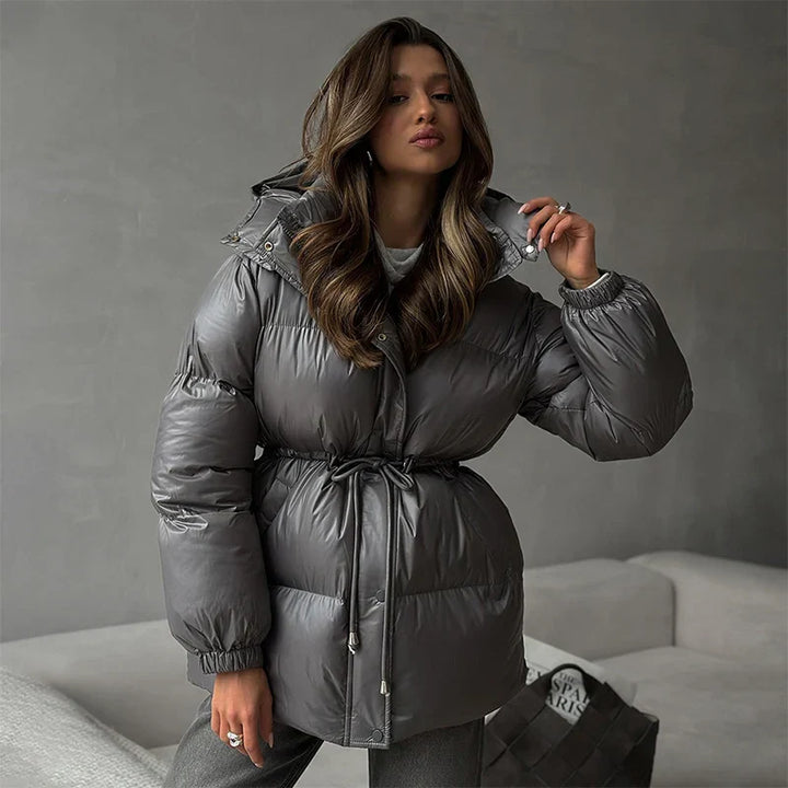 Pauline | Winter-Steppjacke für Damen mit Kordelzug und Glanzfinish