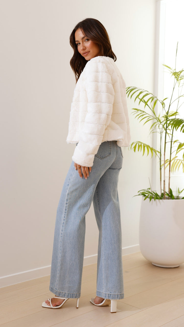 Emilia | Damen Kurze Freizeitjacke mit offenem Frontdesign