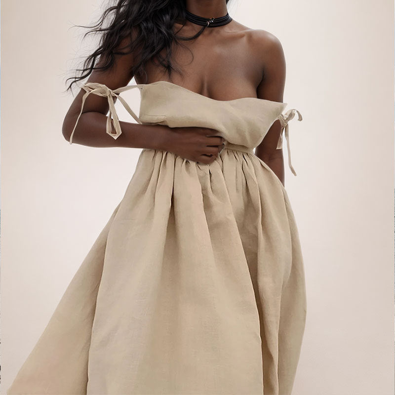 Nicole | Damen Midikleid mit V-Ausschnitt, Rückenausschnitt und Schlitz
