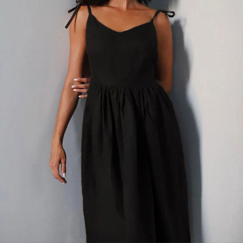 Nicole | Damen Midikleid mit V-Ausschnitt, Rückenausschnitt und Schlitz