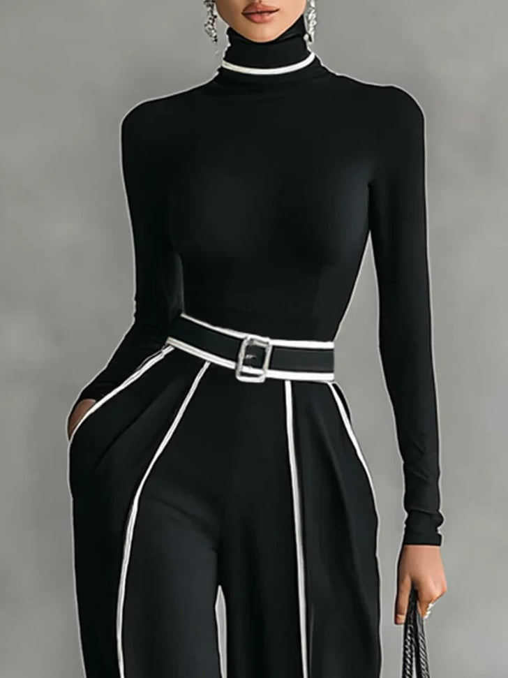 Damen-Zweiteiler: Oberteil, Hose, Gürtel