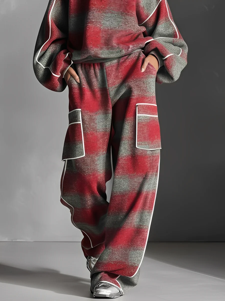 Damen-Zweiteiler: Sweatshirt und Hose mit Karomuster