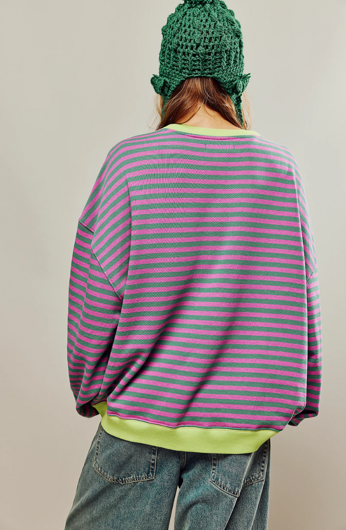 Yara - Gestreifter Pullover in Oversize Größe