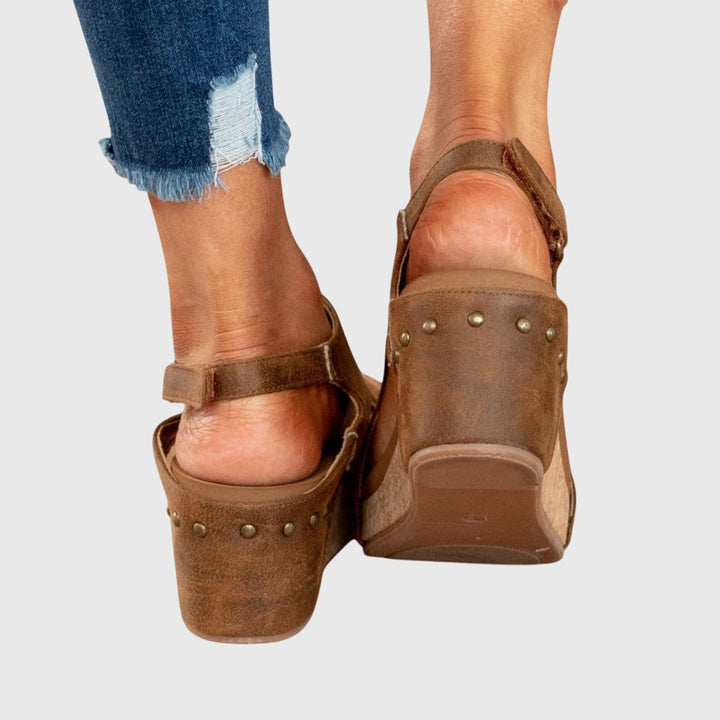 Orthopädische Keilsandalen für Damen | Schnalle