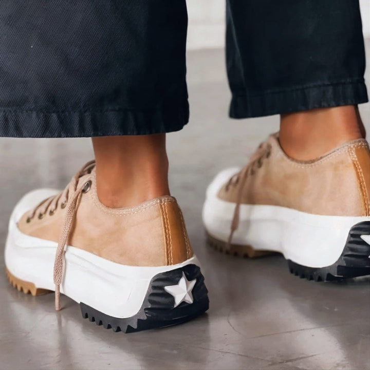 Damensneaker mit Fußgewölbestütze