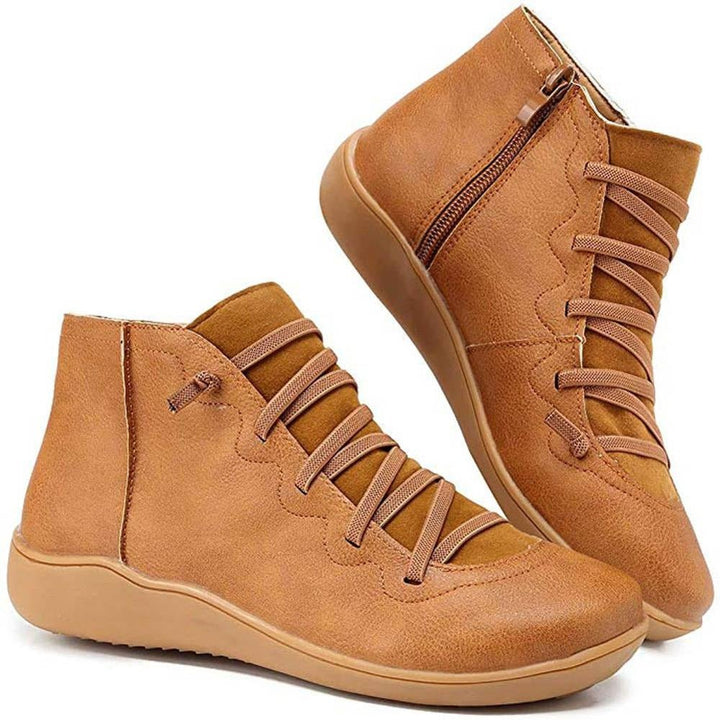 Afra – Retro Schnürstiefel