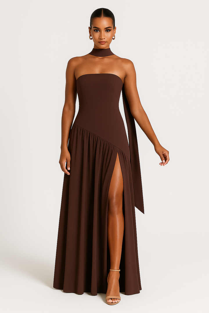Jacqueline | Damen Stilvolles Trägerloses Schlitz Maxi Kleid