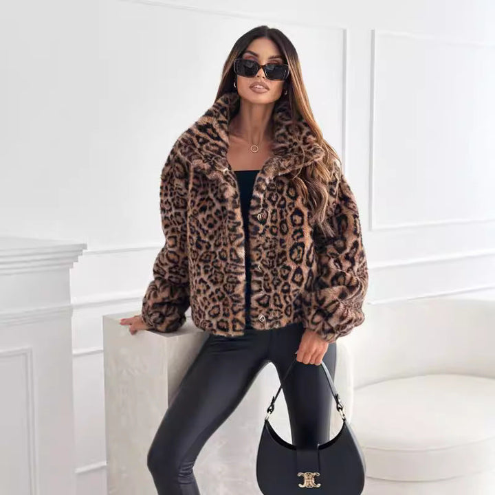 Damen Fleece-Jacke mit Leopardenmuster und Knopfverschluss