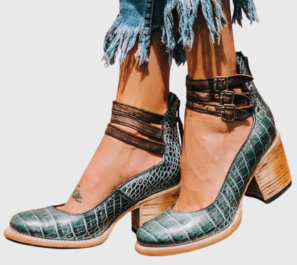 Damen Geschlossene Ankle-Boots mit Seitlichen Ausschnitten, Drei Schnallenriemen und Blockabsatz-Women Footwear-Alpenkind
