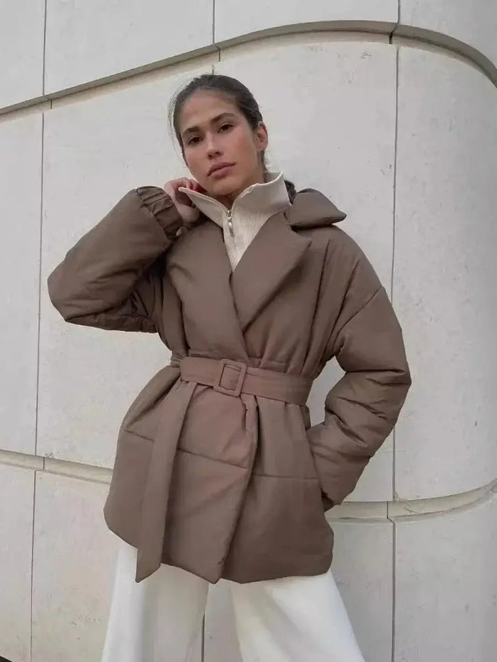 Damen Gesteppte Pufferjacke mit Gürtel breitem Kragen und gerippten Bündchen