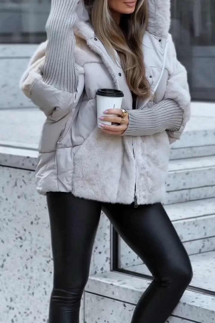 Damen Gesteppte Winterjacke mit Kapuze und Plüscheinsätzen