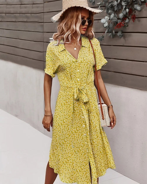 Damen Hemdblusenkleid mit Knopfleiste Bindegürtel Kurzen Ärmeln und Blumenmuster in Midilänge