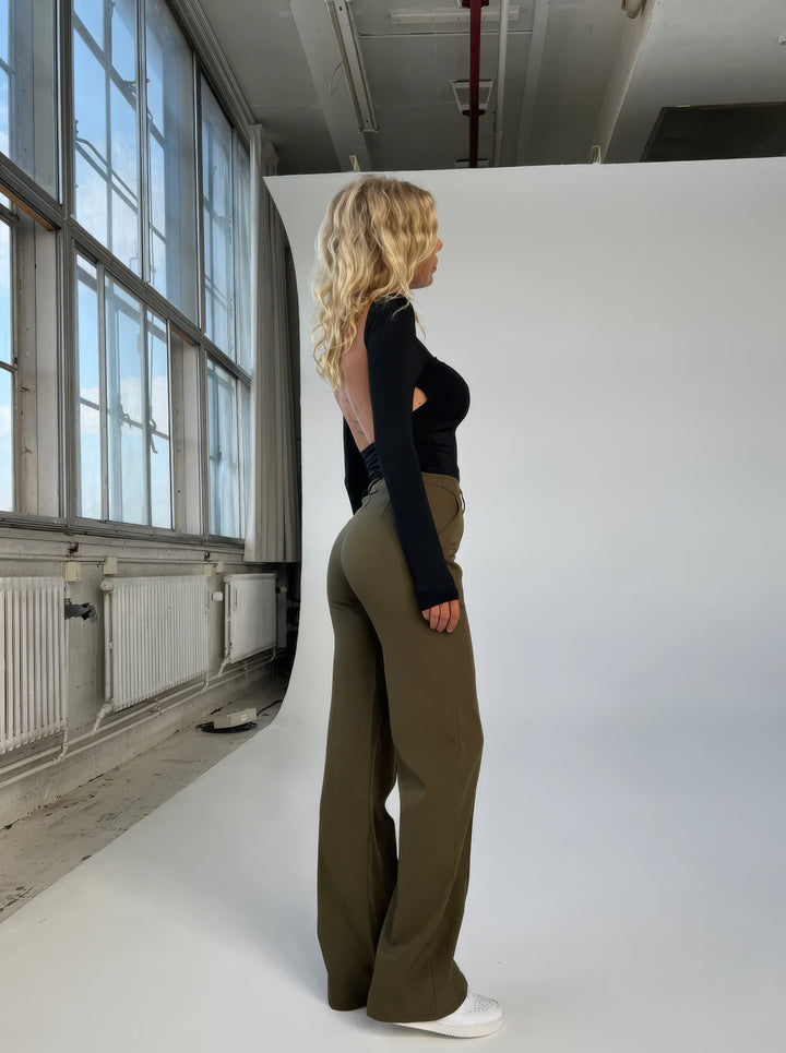 Damen Hose mit hohem Bund weiten Beinen und sichtbaren Frontnähten