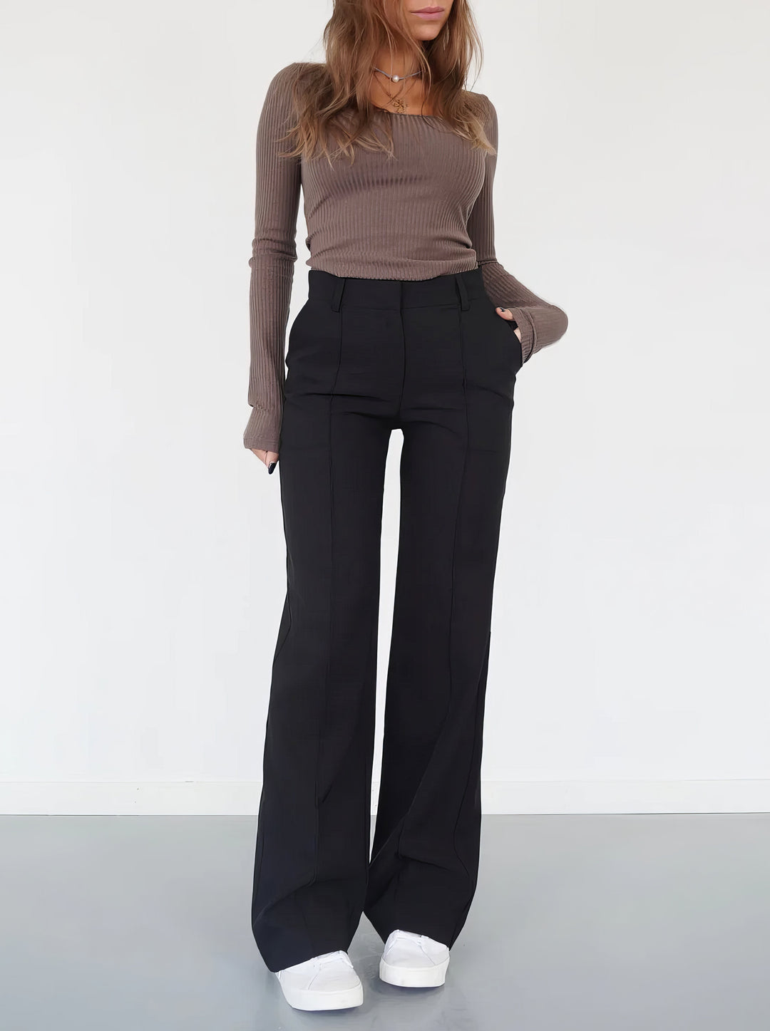 Damen Hose mit hohem Bund weiten Beinen und sichtbaren Frontnähten