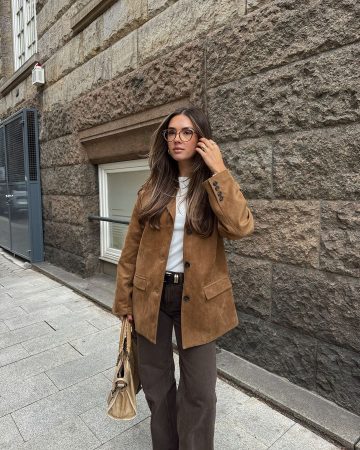 Damen-Jacke mit Reverskragen und Knopfverschluss vorne