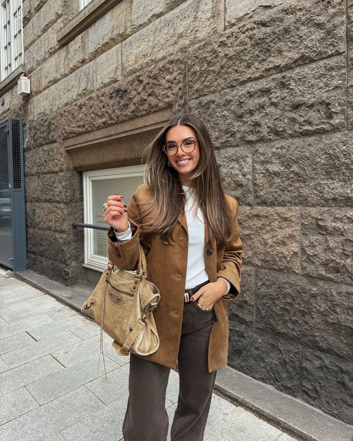 Damen-Jacke mit Reverskragen und Knopfverschluss vorne