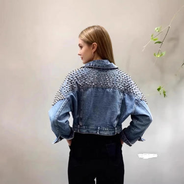 Damen Kurze Jeansjacke mit Nieten an den Schultern-Women Jackets-Alpenkind