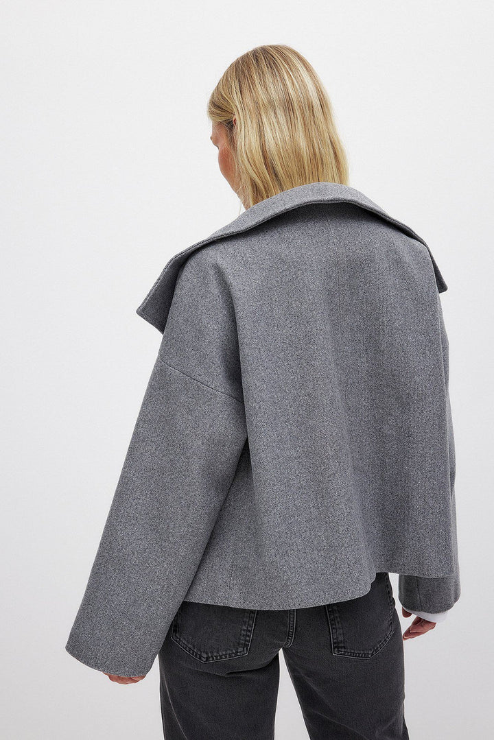 Damen Kurzjacke mit doppelter Knopfreihe und breitem Kragen-Women Coats-Alpenkind